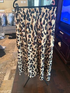 Leopard Print Satin Midi Skirt - Beige & Black